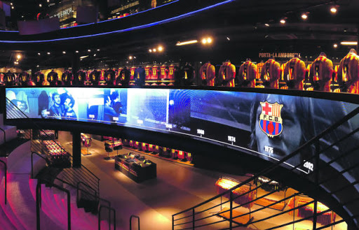 store-fc-barcelona-led-dream Store FC Barcelona diseñada por Led Dream