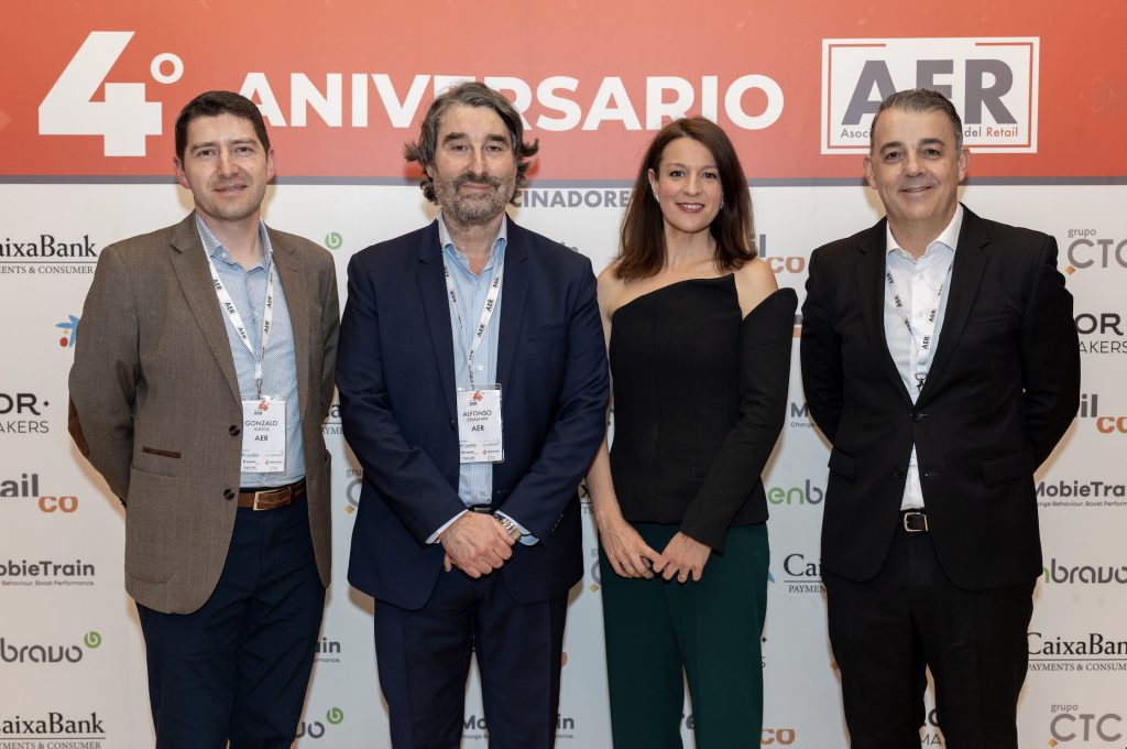 La Asociación Española del Retail (AER) celebra su 4º Aniversario en el Teatro Real Español junto a sus socios