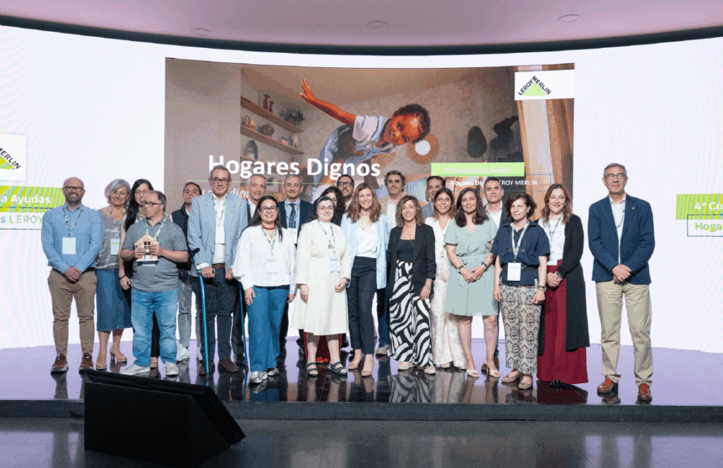 Leroy Merlin dona 450.000€ en la 4ª edición de «Hogares Dignos»