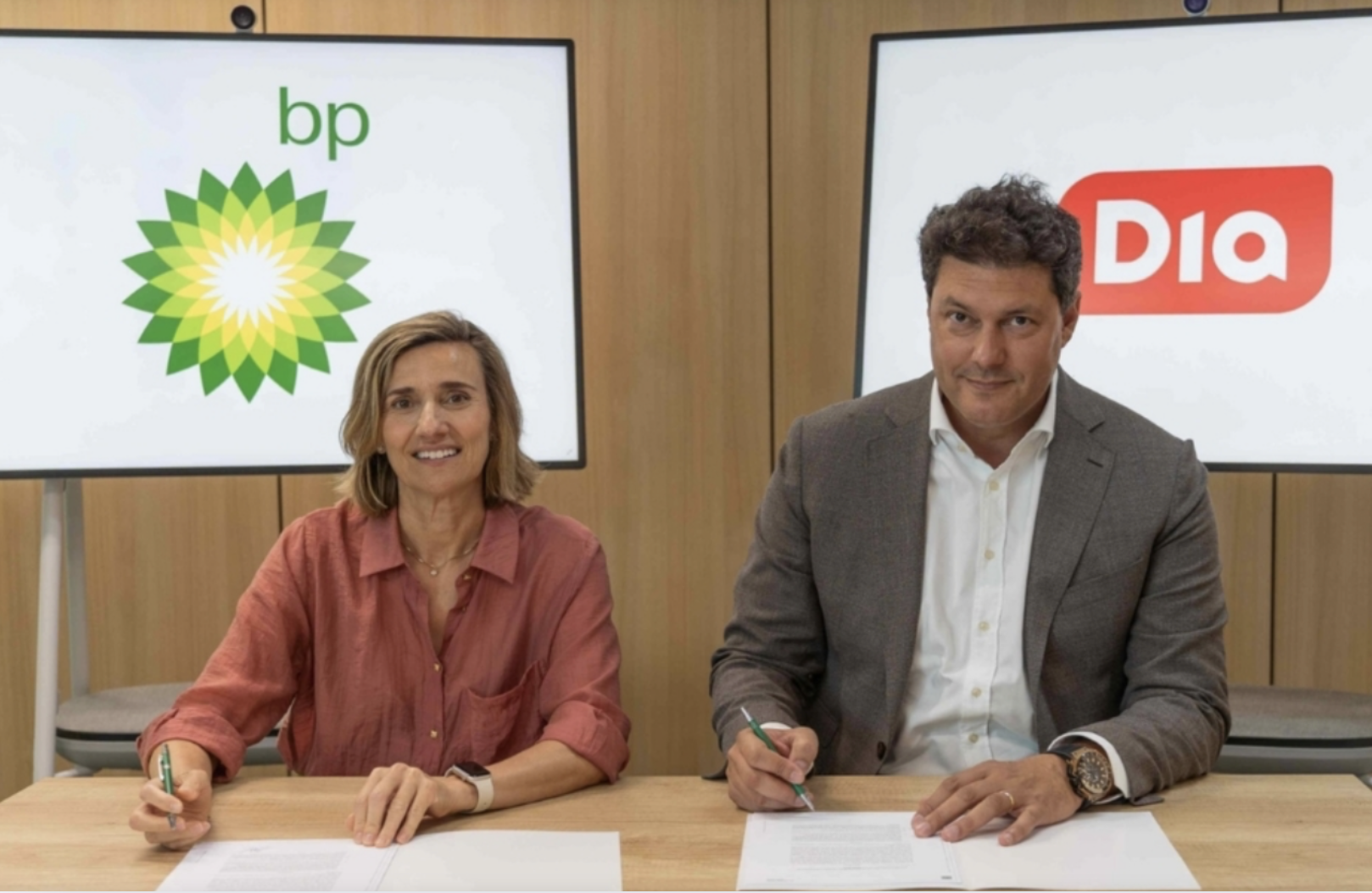 Dia se une a bp para abrir supermercados en las gasolineras