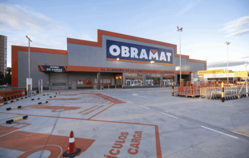 Obramat creará más de 80 empleos en su nuevo almacén de Ourense